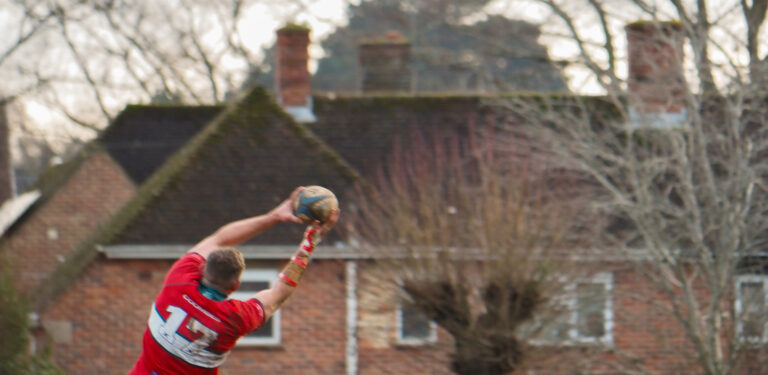 Photo by Simon Frost