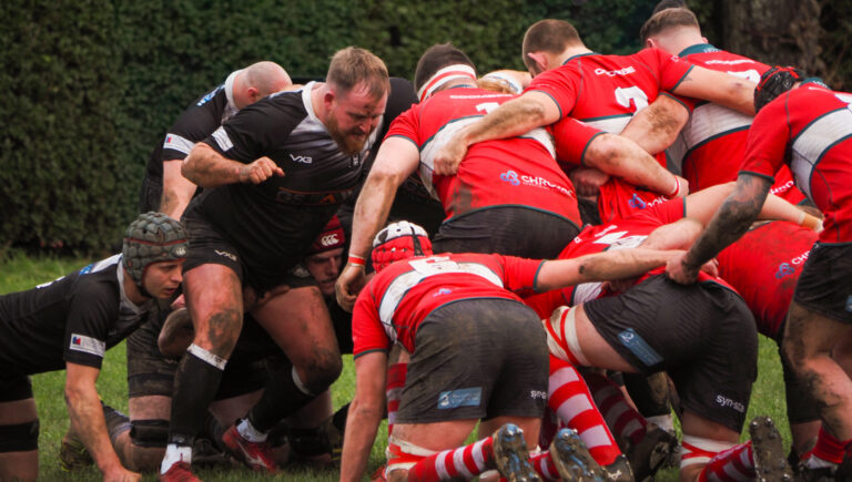 Photo by Simon Frost