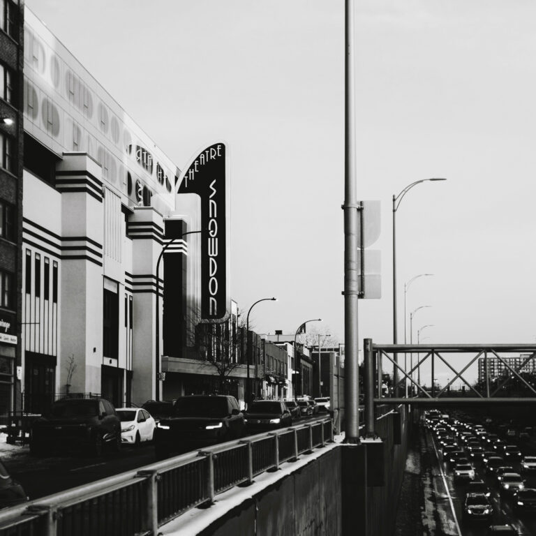 Photo by Louis Koreki