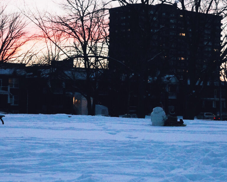 Photo by Louis Koreki