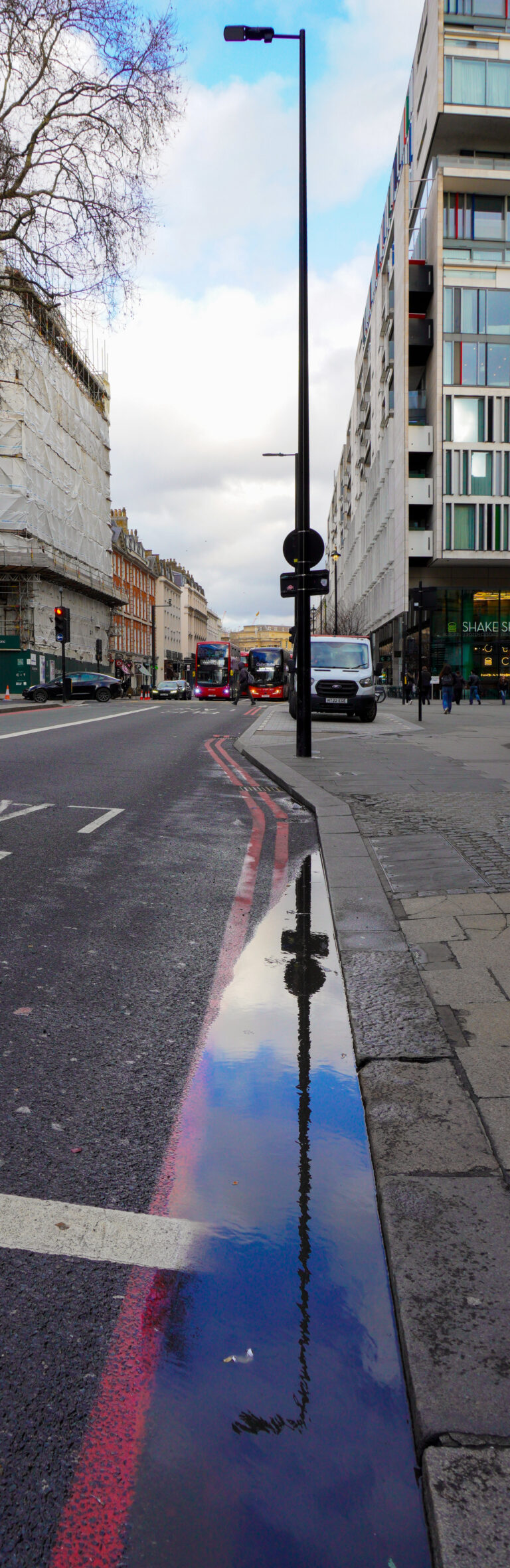 Photo by Simon Frost