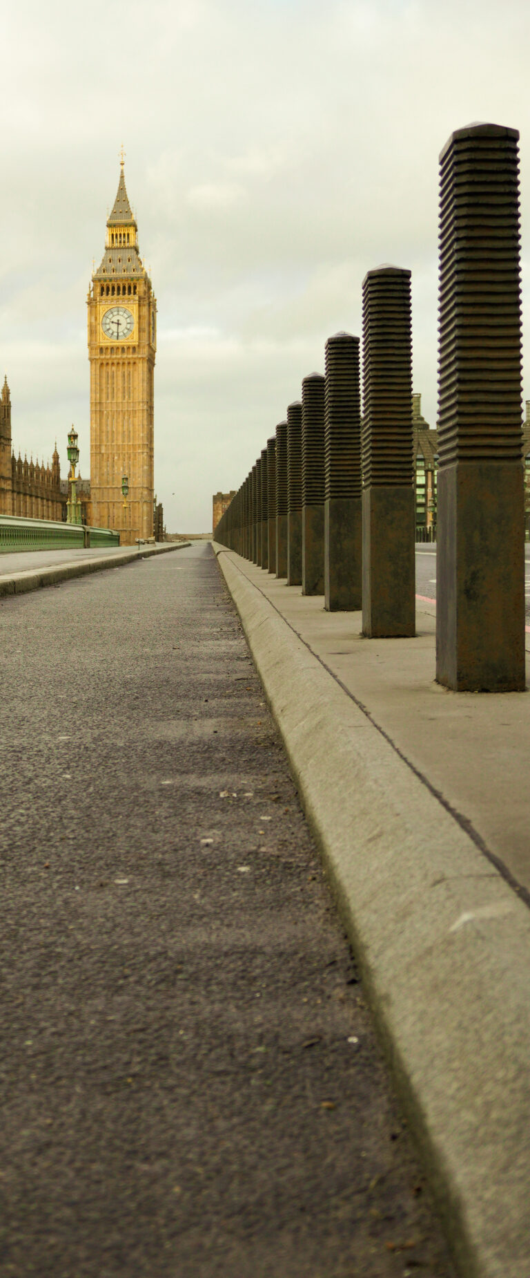 Photo by Simon Frost