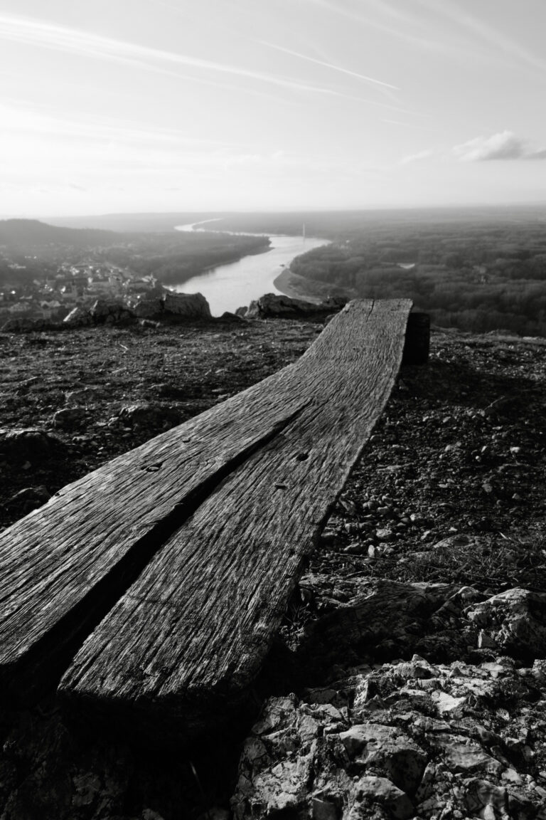 Photo by Alexander Tschirk