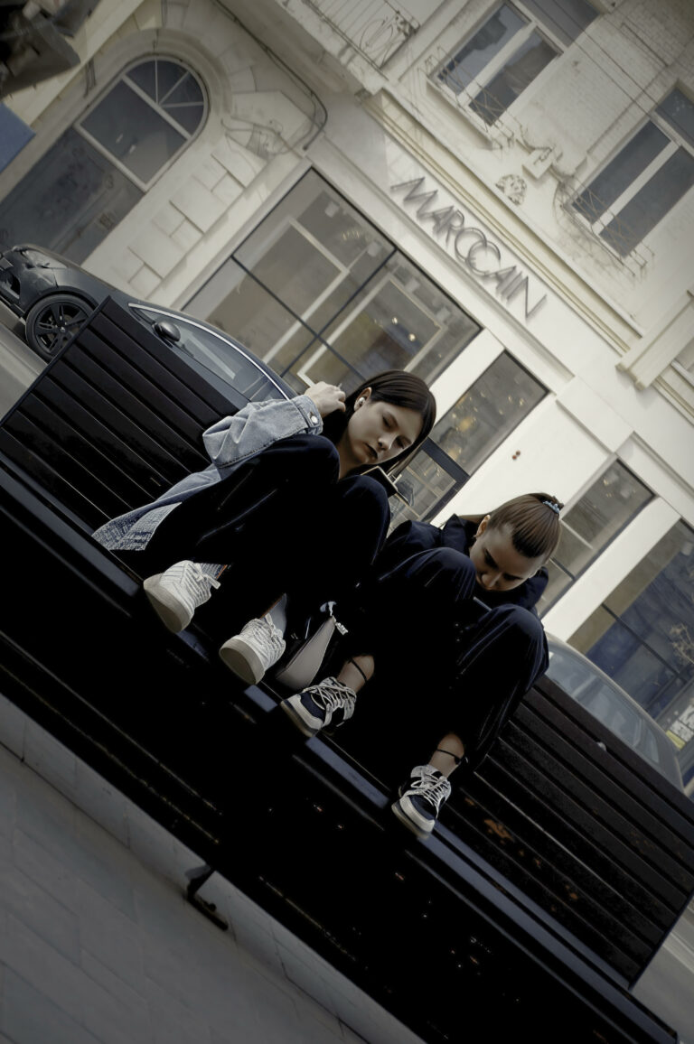 Photo by Kirill Neustroev