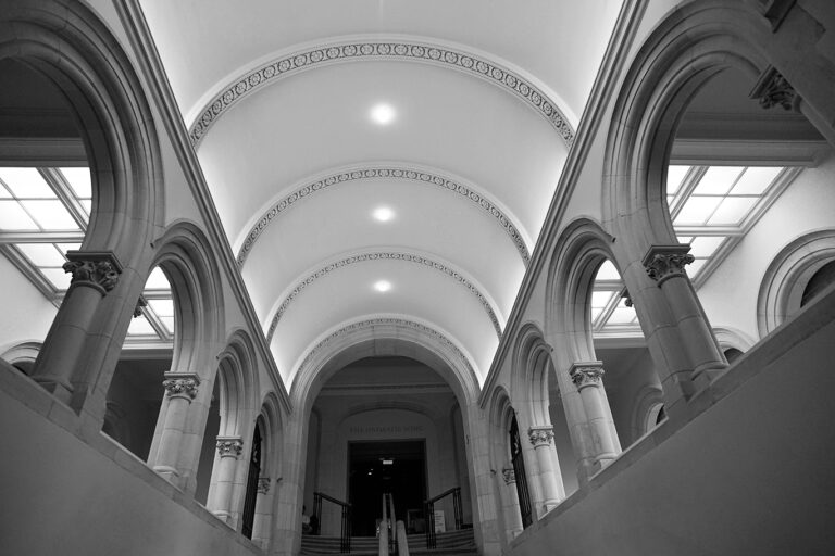 Photo by Franck Toto