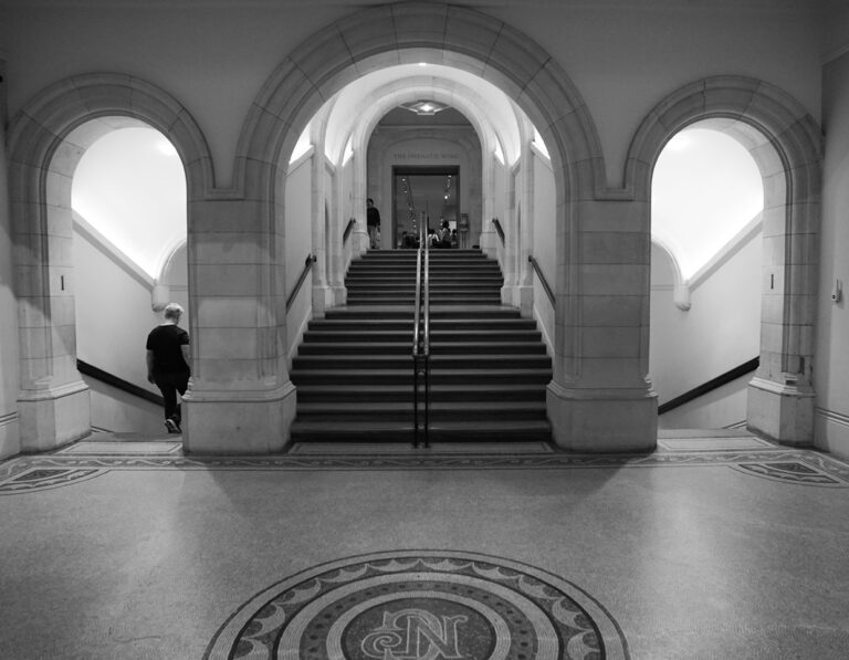 Photo by Franck Toto