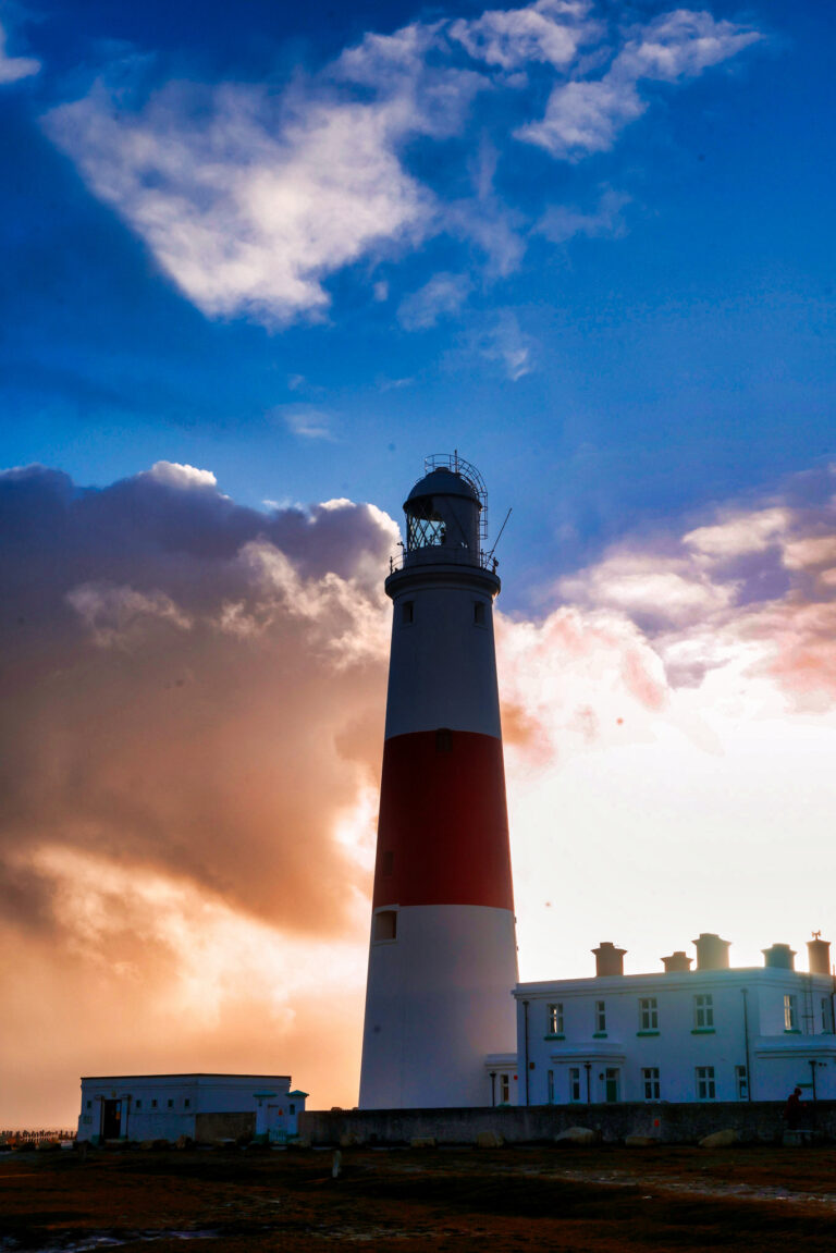 Photo by Simon Frost