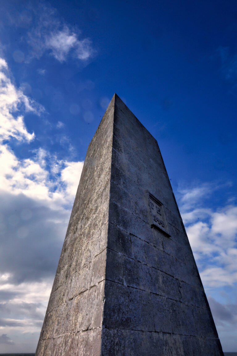 Photo by Simon Frost