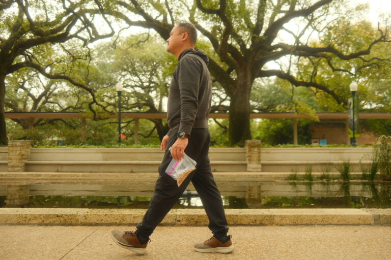 Photo by Brett Escuriex