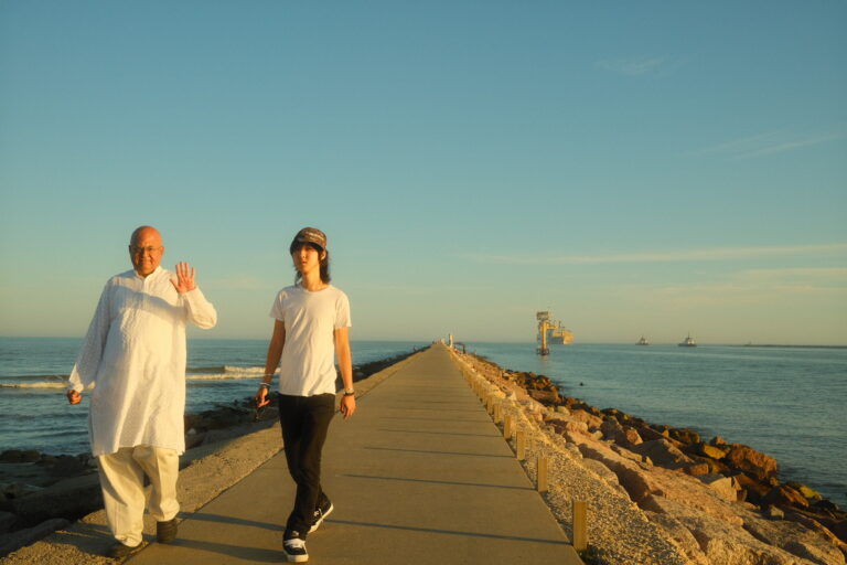 Photo by Brett Escuriex