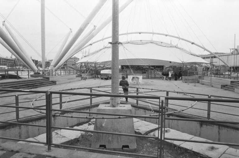 Photo by Valentino Passerini