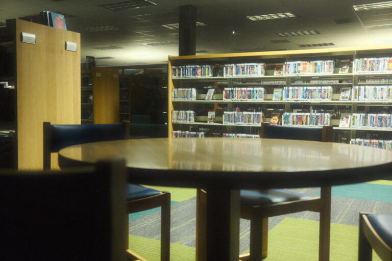 Photo by Brett Escuriex