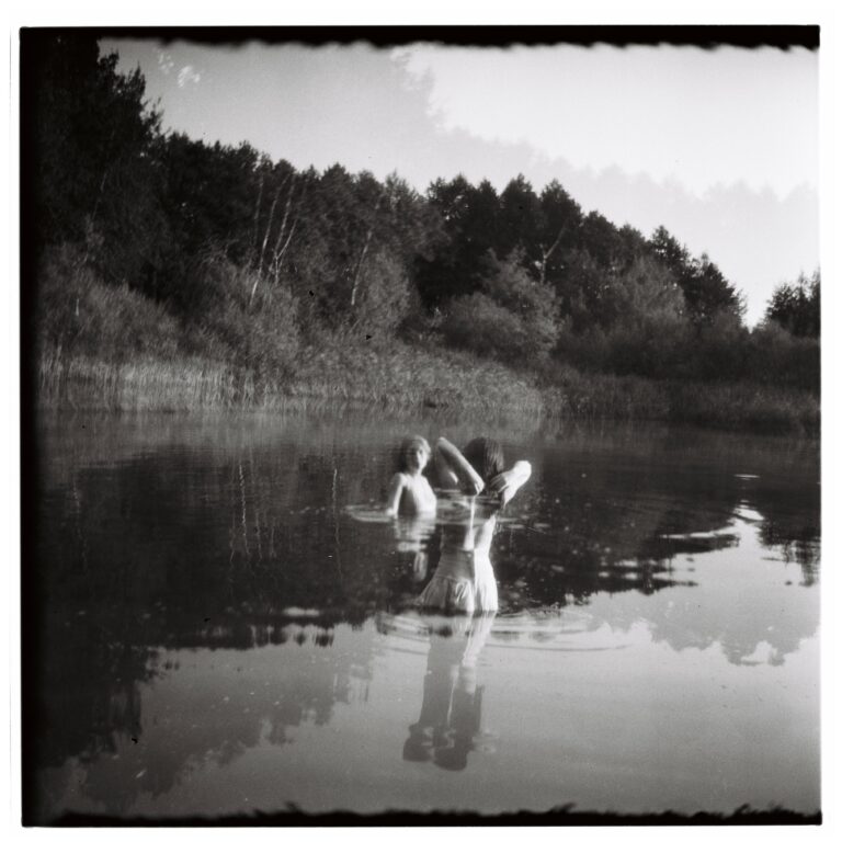 Photo by Aleksandr Beliko