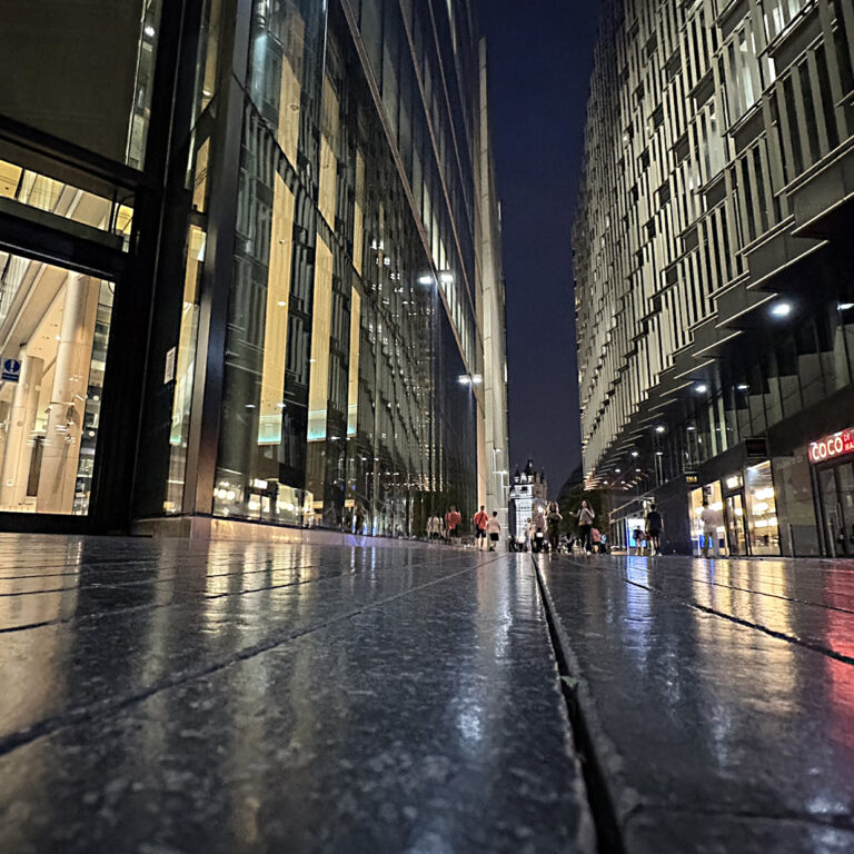 Photo by Franck Toto