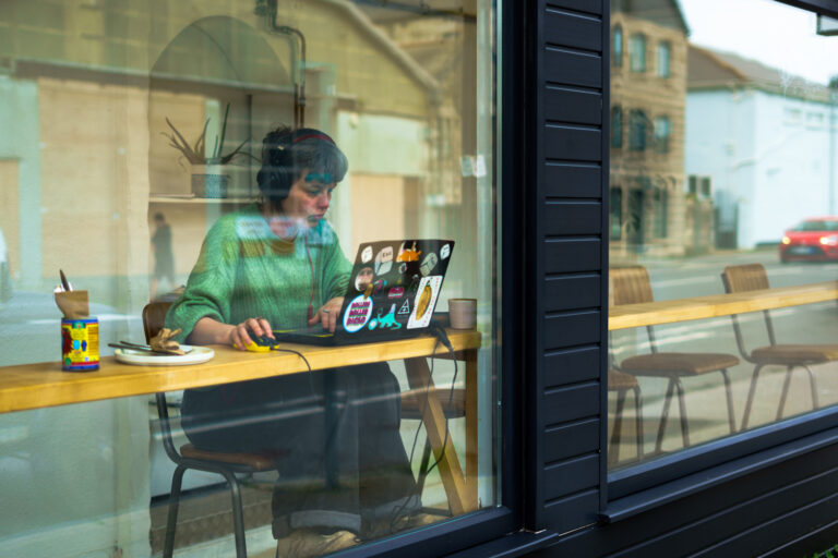 Photo by Leon Maillard