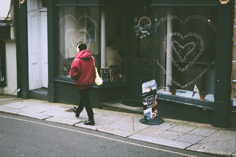 Photo by Leon Maillard