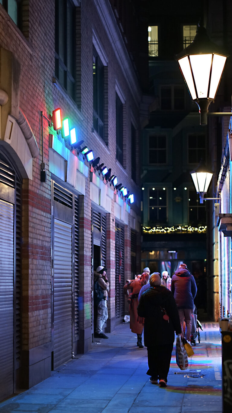 Photo by Franck Toto