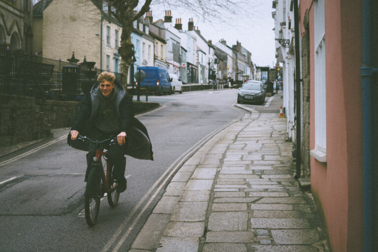 Photo by Leon Maillard