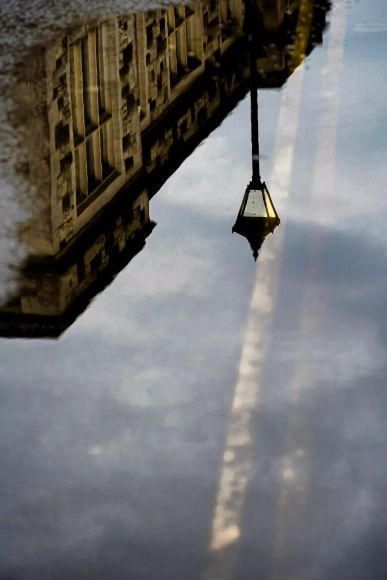 Photo by Simon Frost