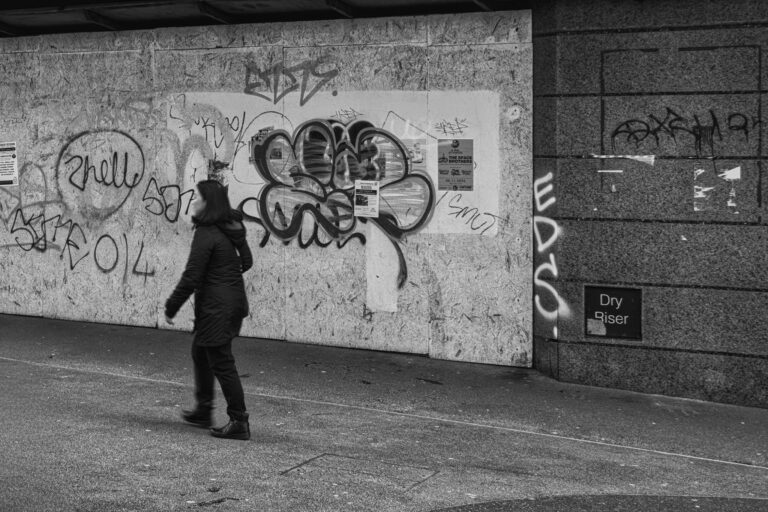 Photo by Simon Frost