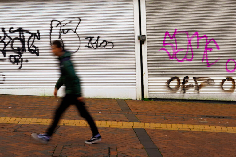 Photo by Simon Frost