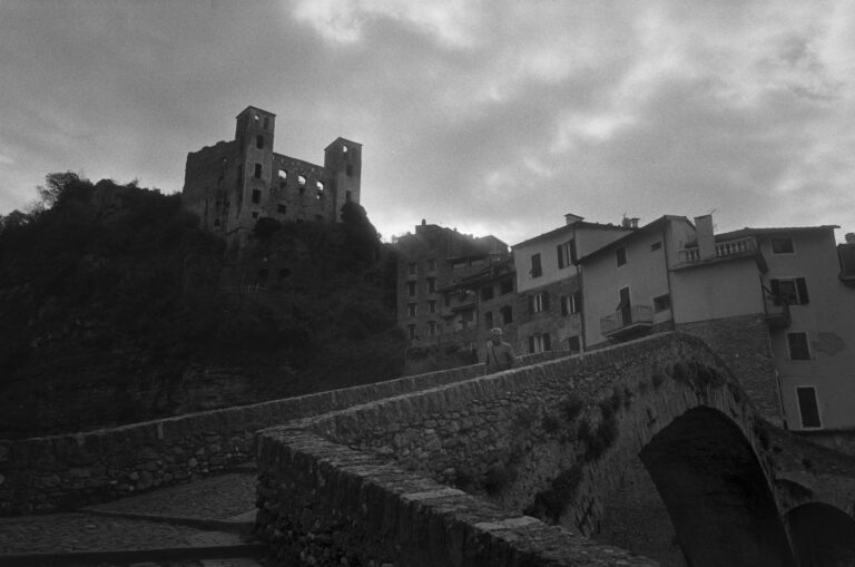 Photo by Valentino Passerini