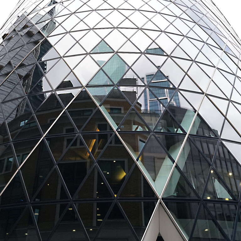 Photo by Franck Toto