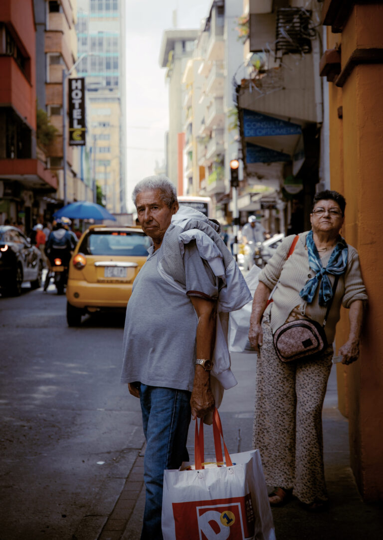 Photo by Victor Molina