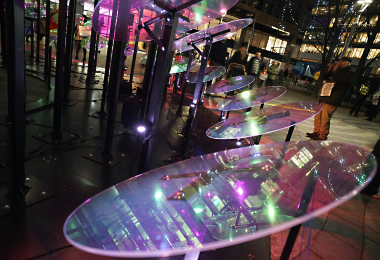 Photo by Franck Toto