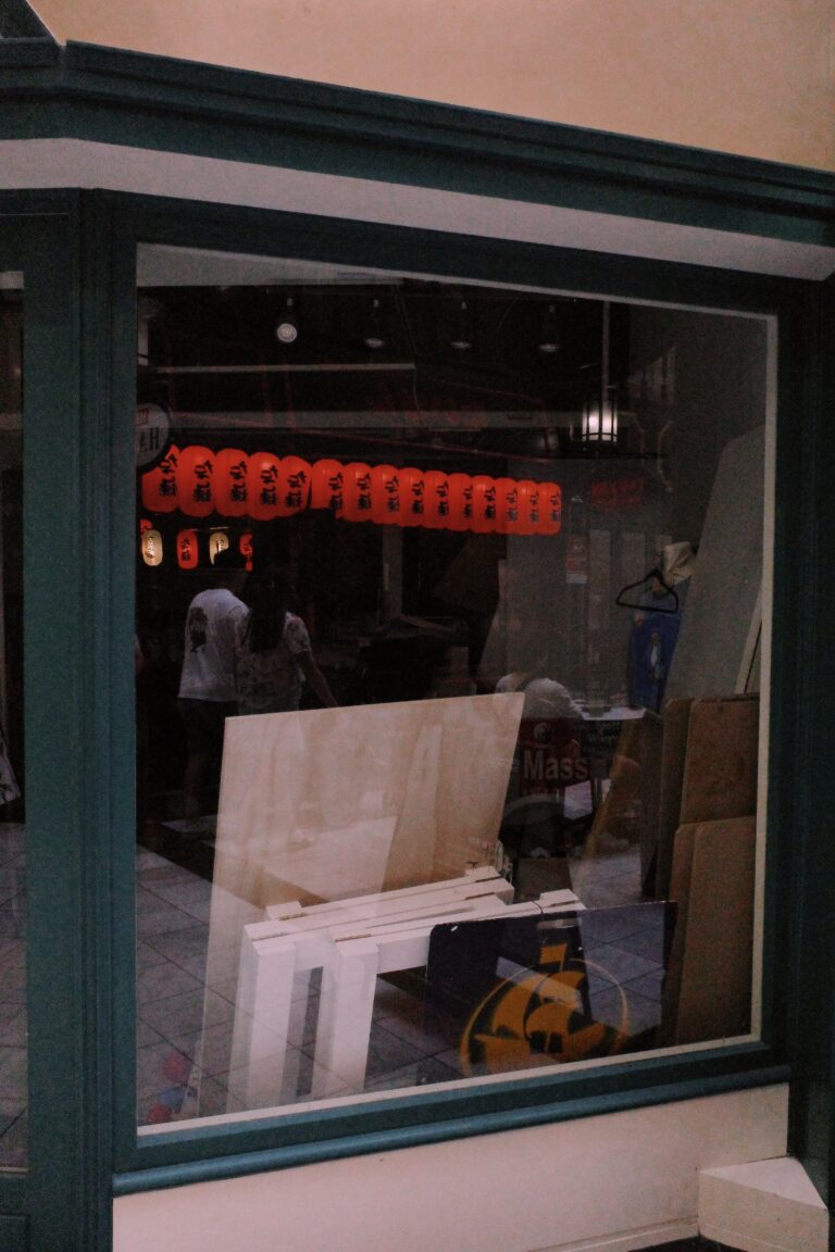 Photo by Ara In The Para