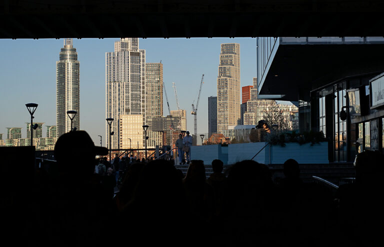 Photo by Franck Toto