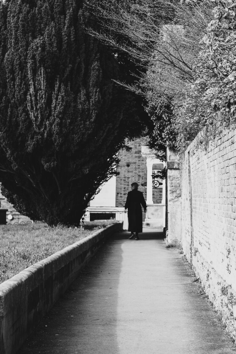 Photo by Simon Frost