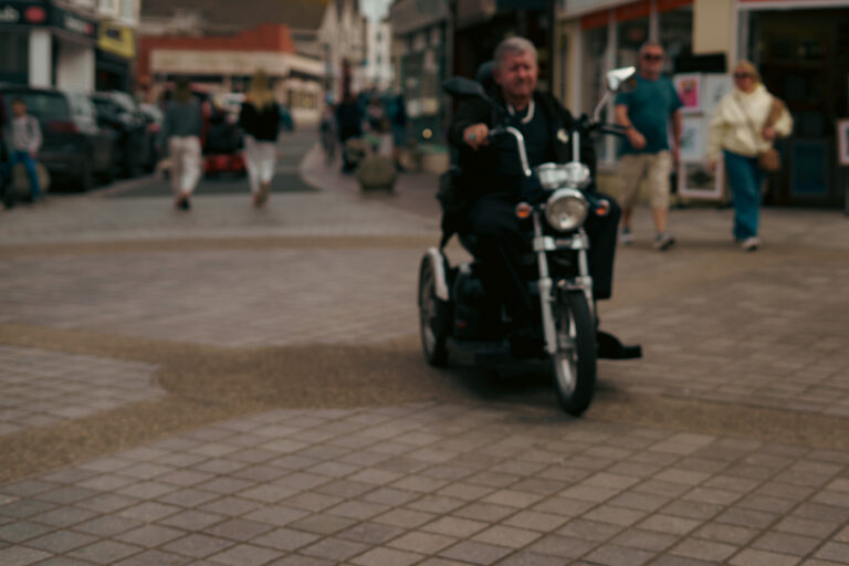 Photo by Leon Maillard