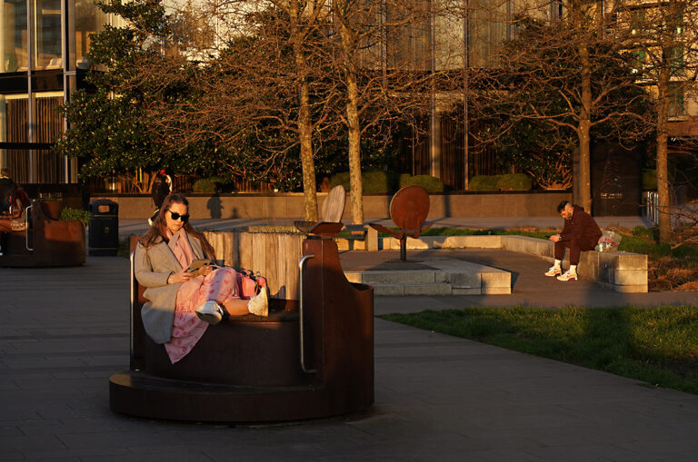 Photo by Franck Toto