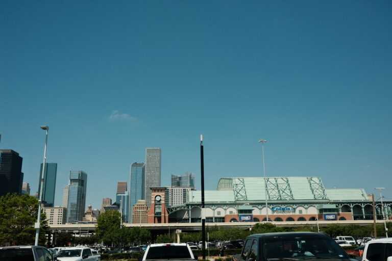 Photo by Brett Escuriex