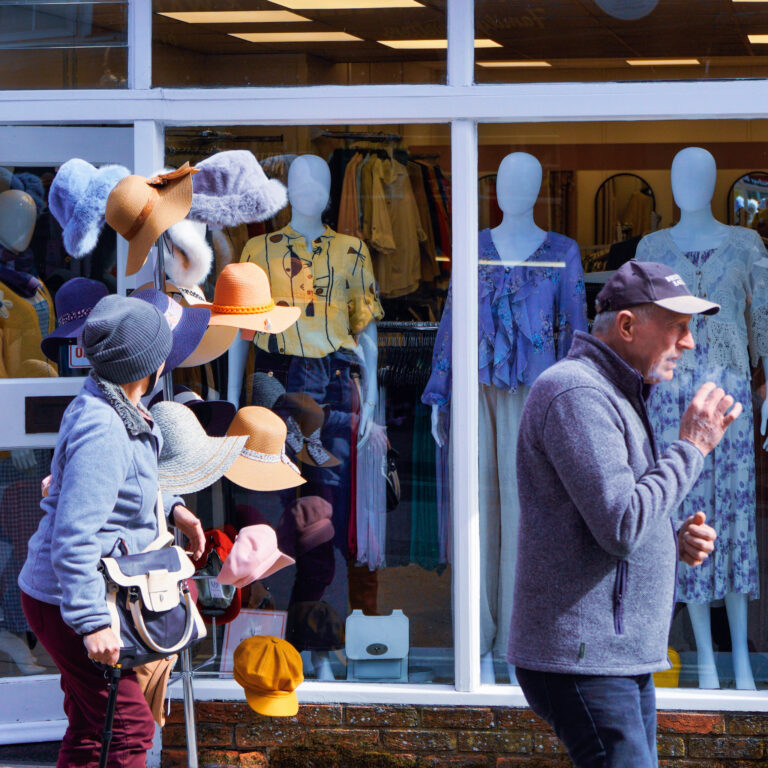 Photo by Simon Frost