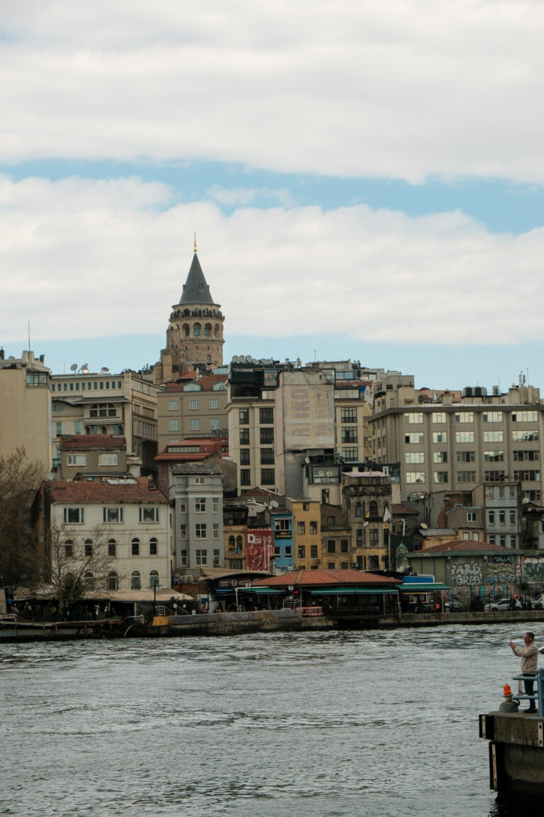 Photo by Yusuf Gungor