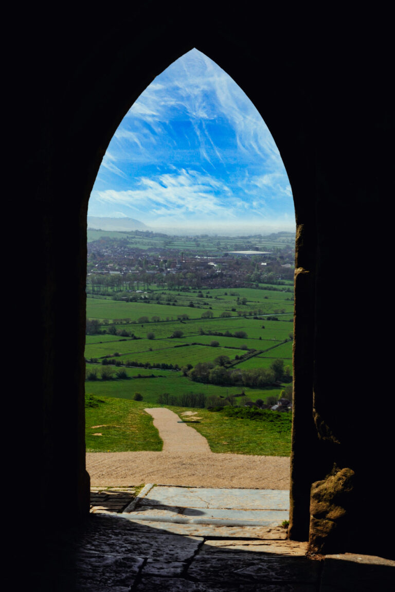 Photo by Simon Frost