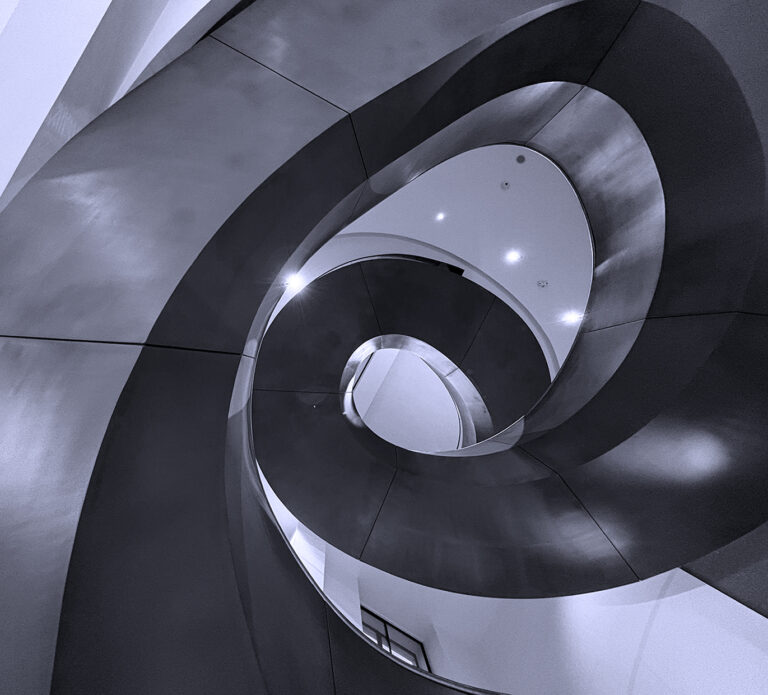 Photo by Franck Toto