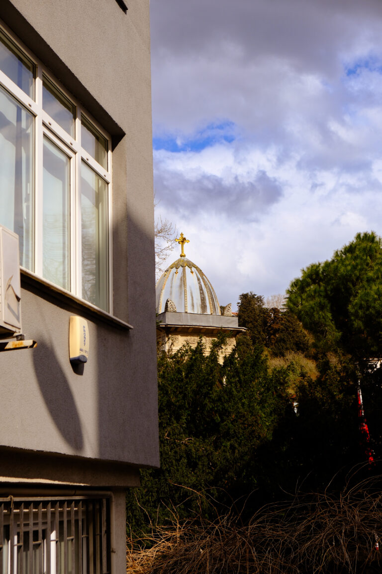 Photo by Yusuf Gungor