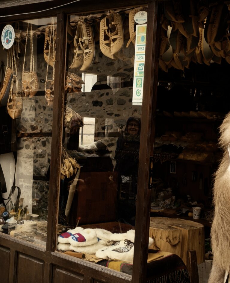 Photo by Aycha Feyzula