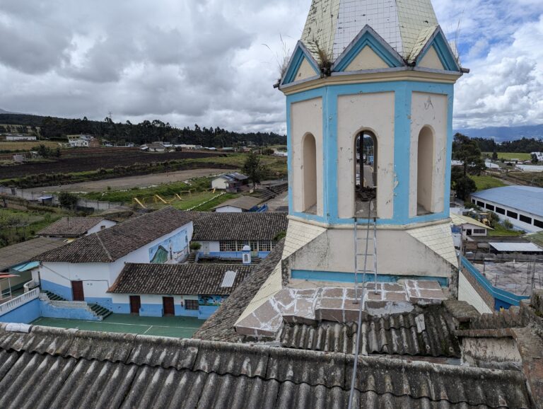 Photo by Adrian Romero