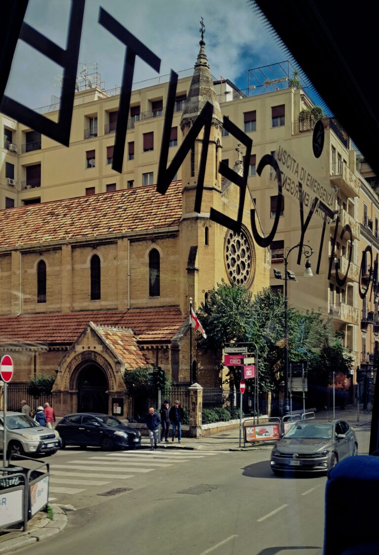 Photo by Allan Almeida