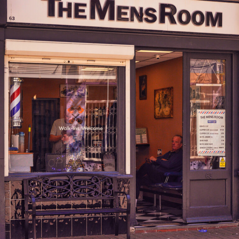 Photo by Simon Frost