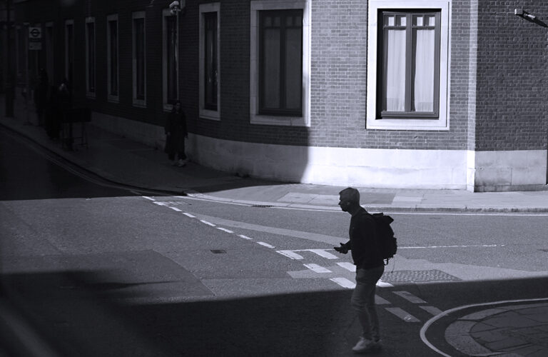 Photo by Franck Toto