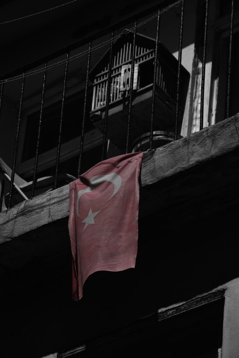 Photo by Semih Durmaz