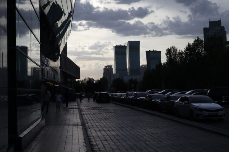Photo by Tileubek Uakhitov