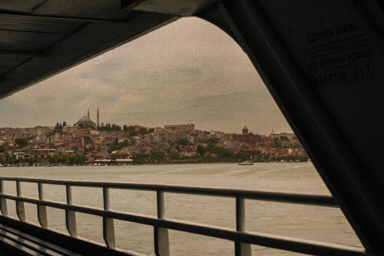 Photo by Yusuf Gungor
