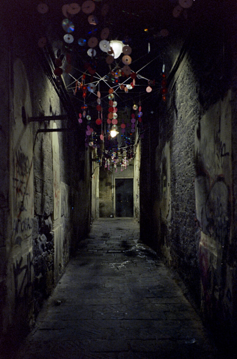 Photo by Valentino Passerini