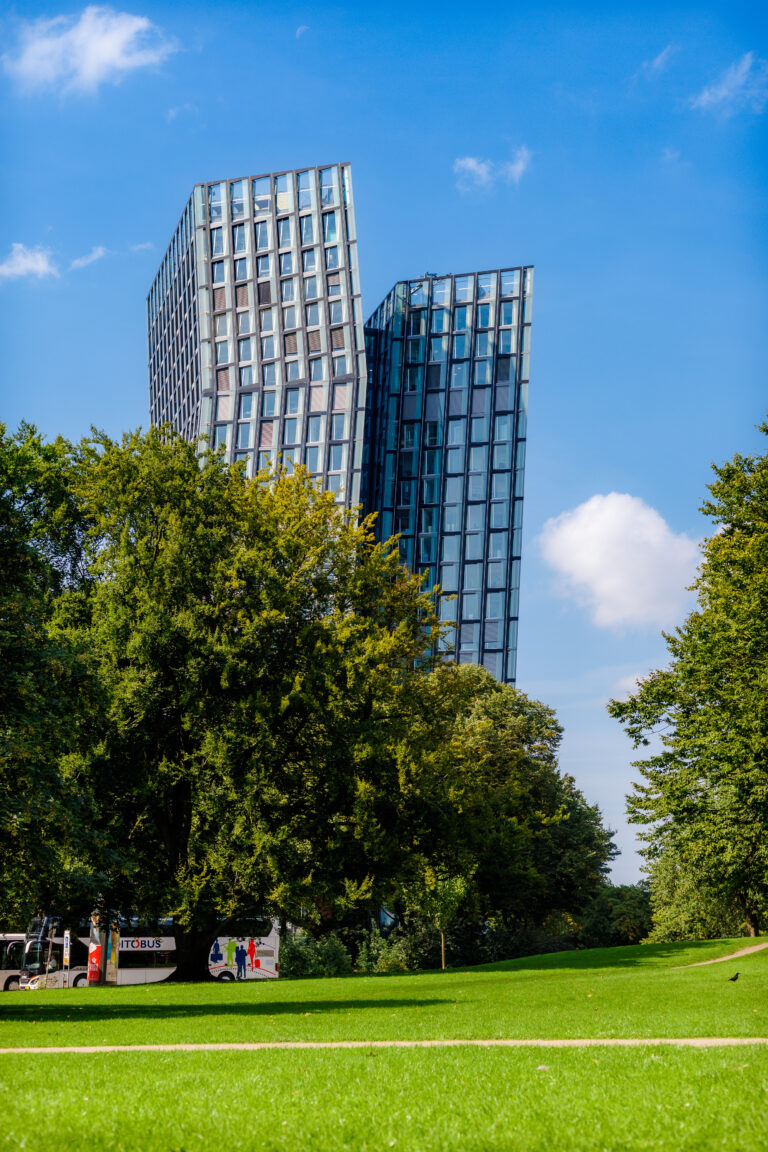 Photo by Björn Buhay